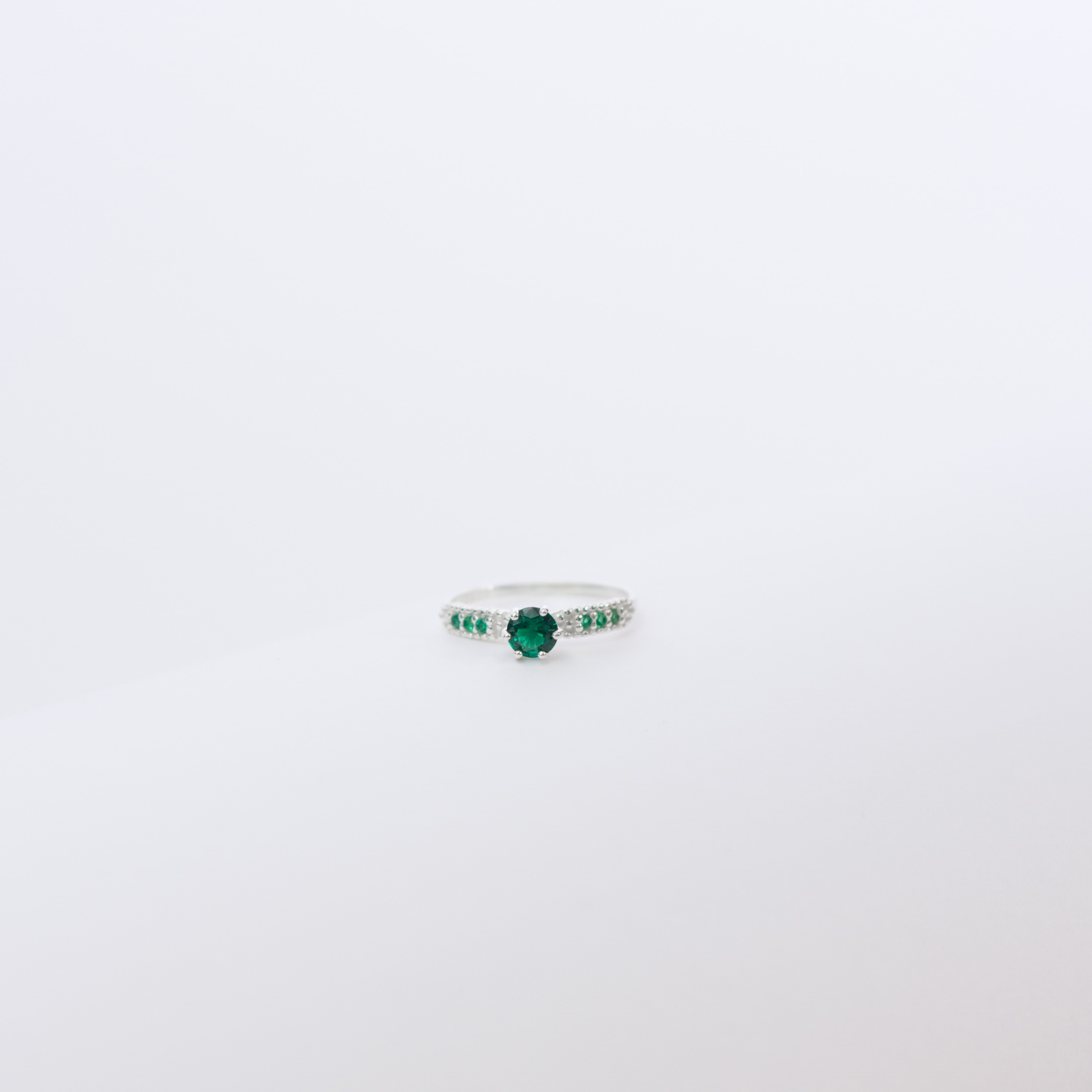 Anel Solitário Solene - Verde