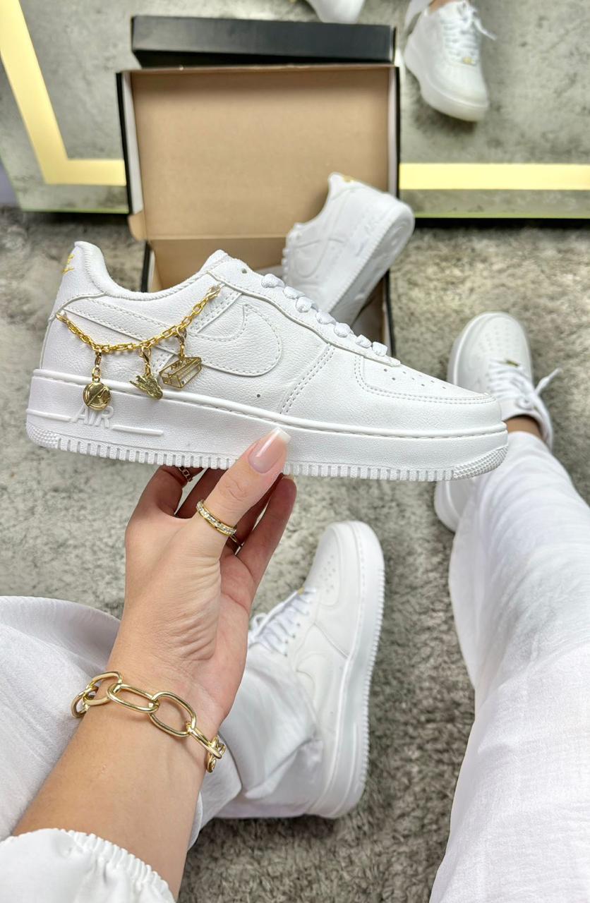 Nike Air Force Lucky Charms