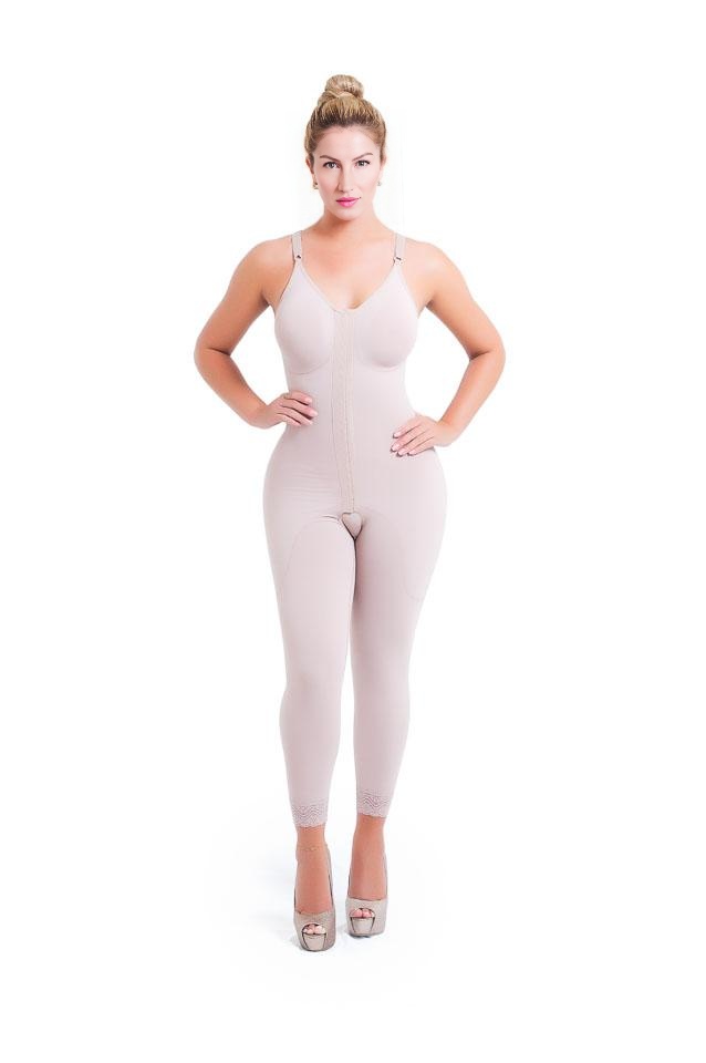 Modelador longo com alça fina regulável e abertura frontal