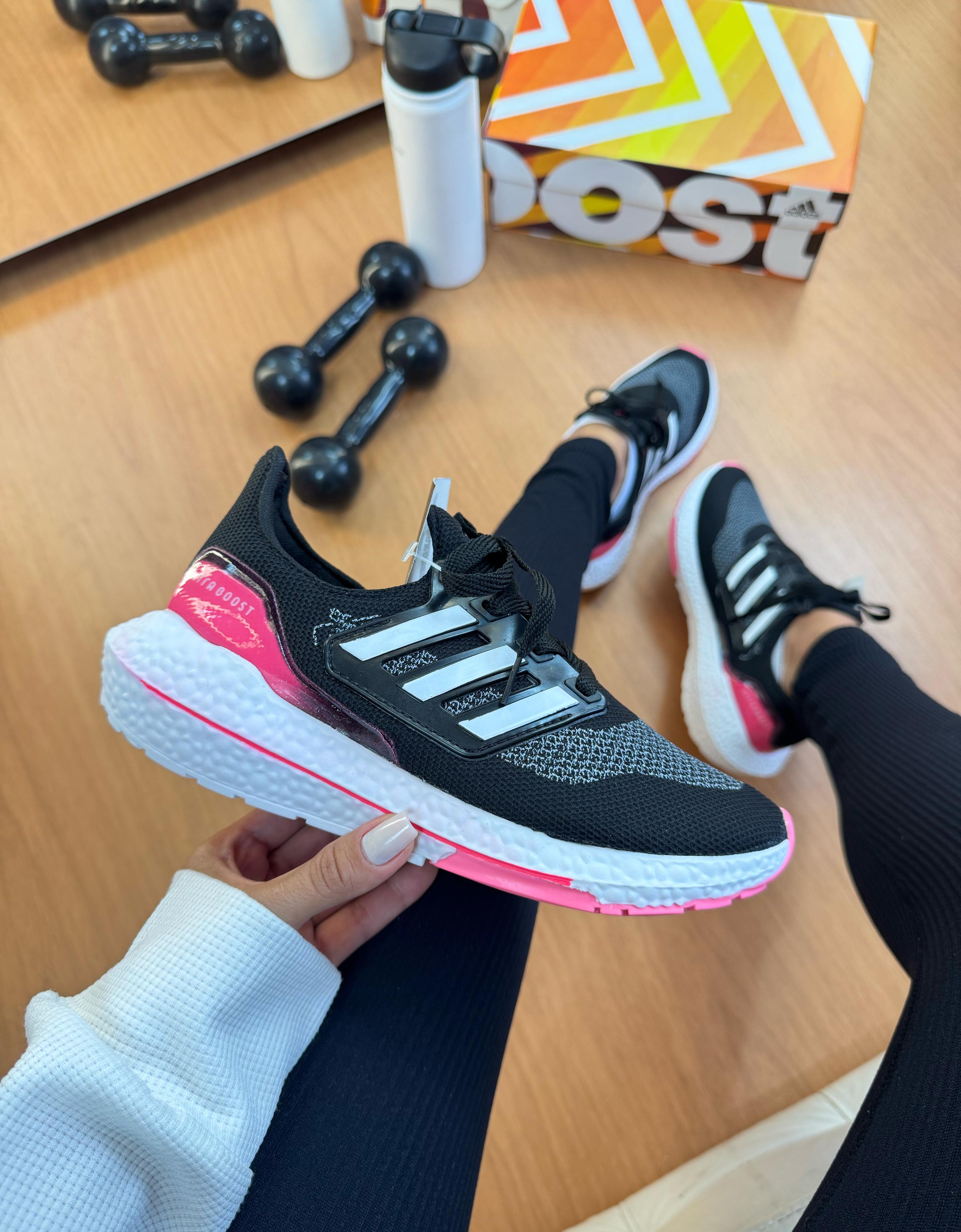 Adidas Ultra Boost Pink