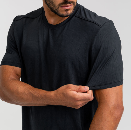 CAMISETA INVICTUS TRAINING INTENSITY PRETO