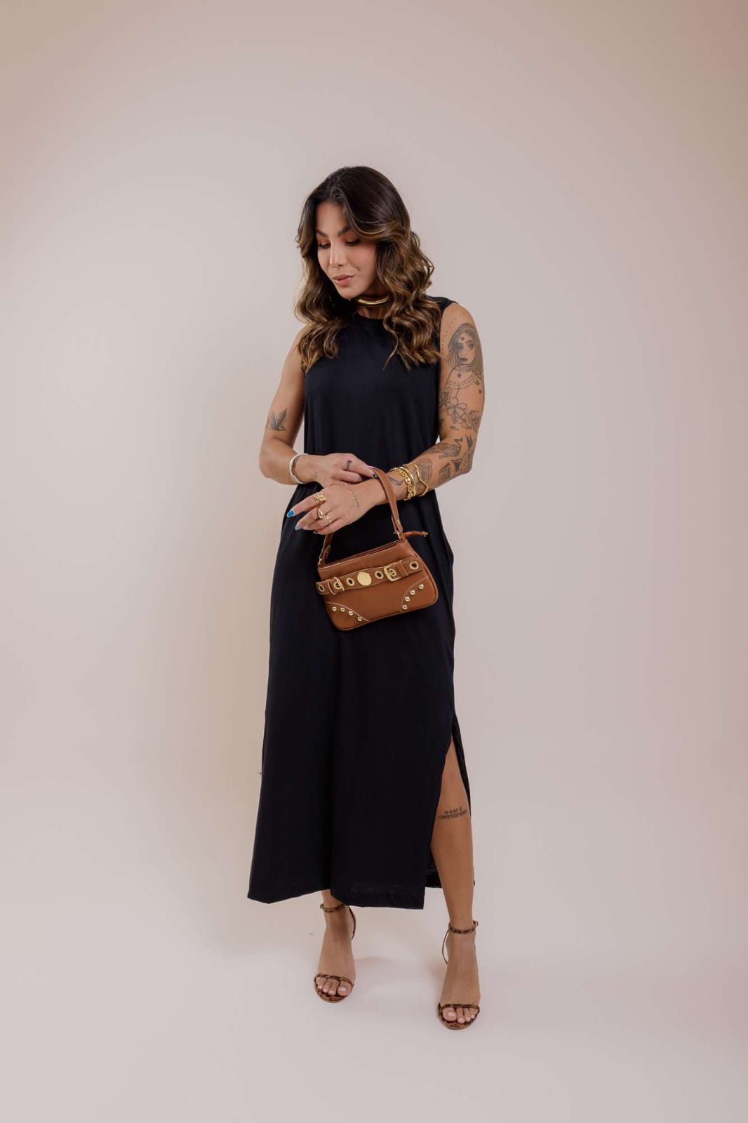 Vestido longo com bolsos