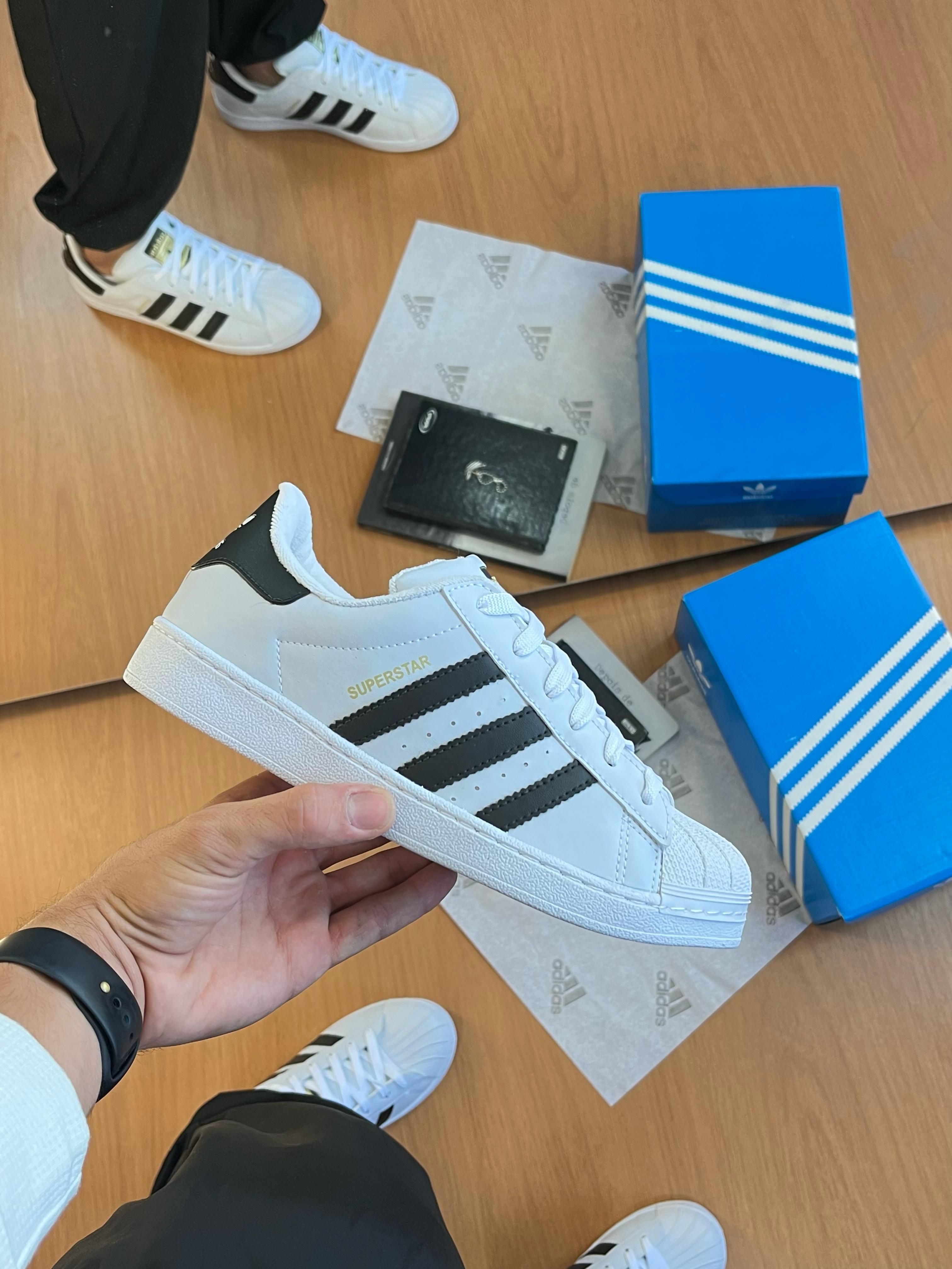 ADIDAS SUPER STAR