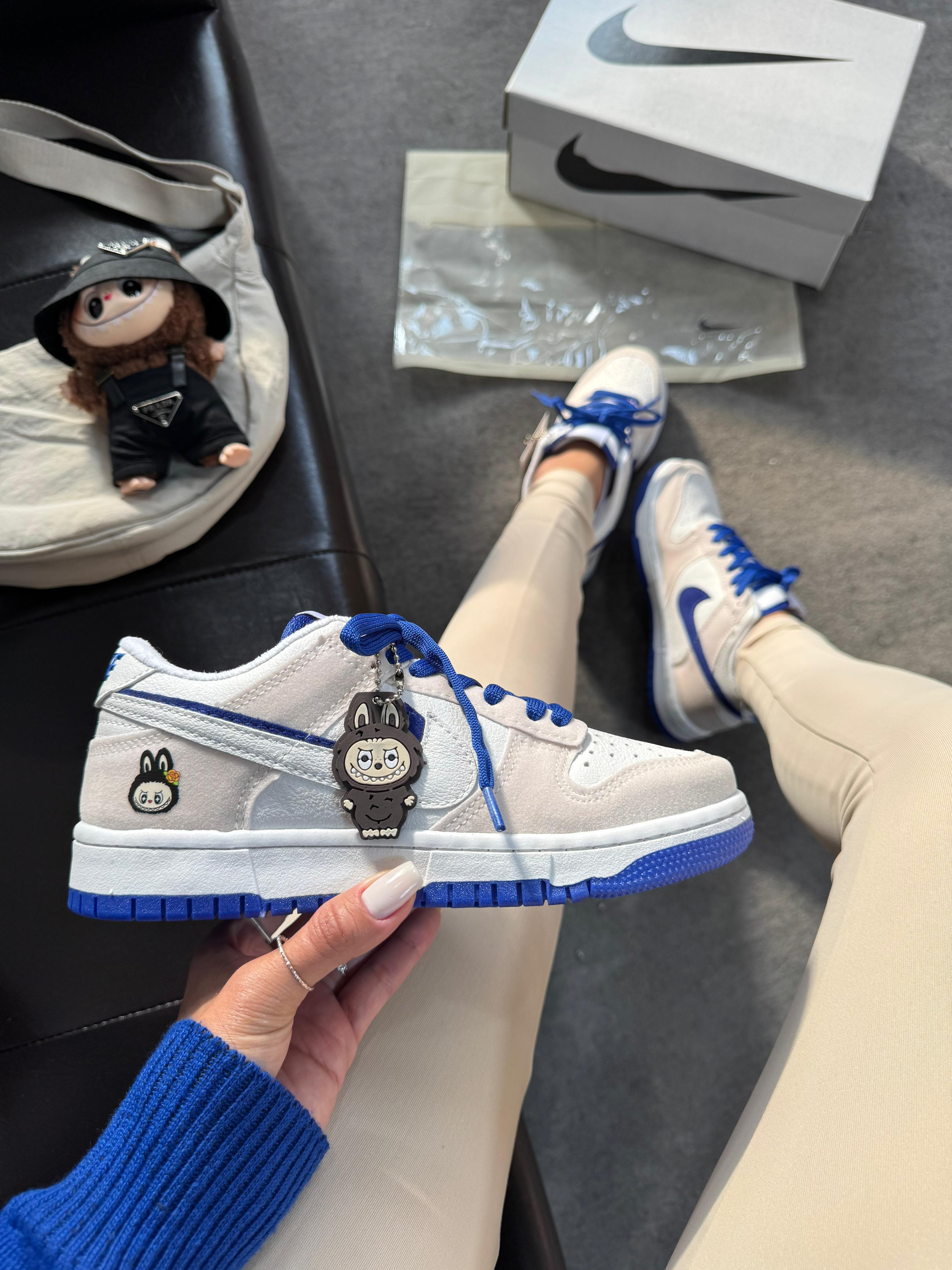 DUNK LOW labubu