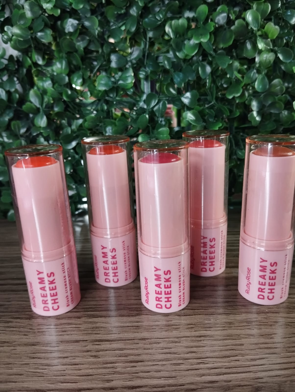 Blush Cremoso em Stick Dreamy Cheeks - Ruby Rose