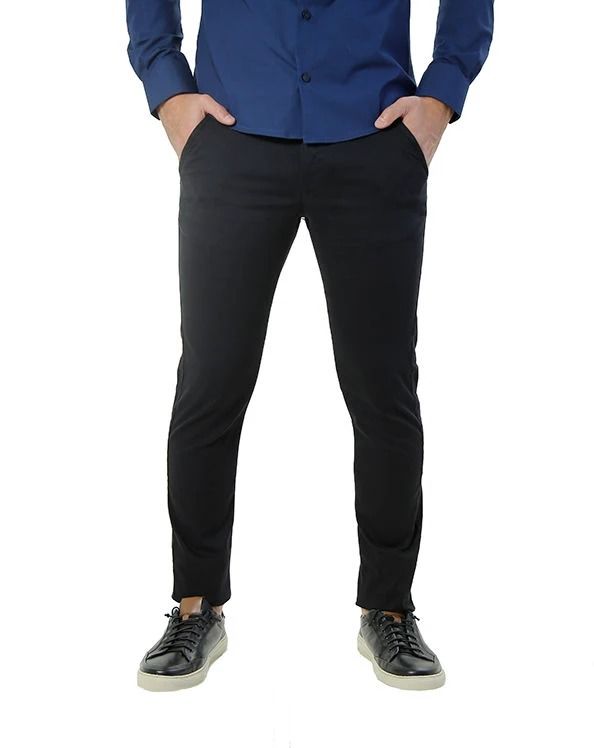 Calça alfaiataria skinny sarja com elastano - Preto