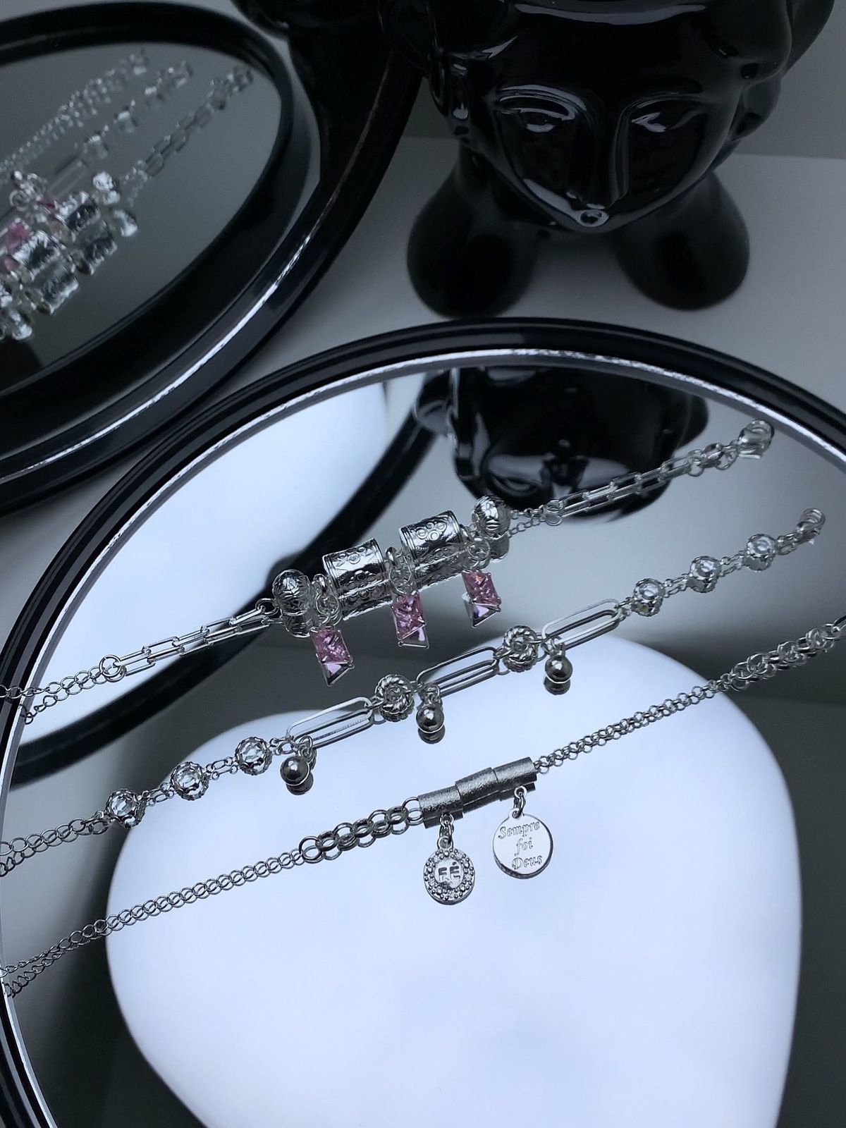 Pulseira mística latina