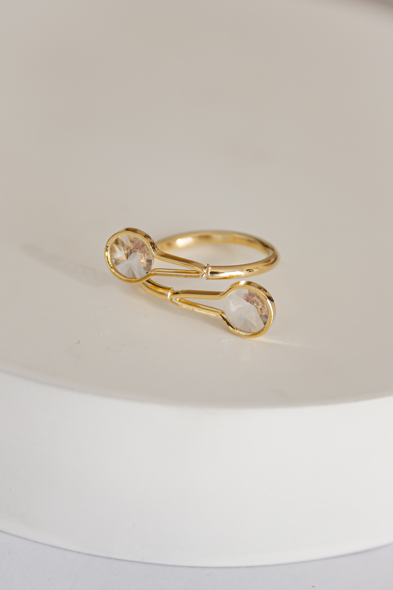 ANEL FIO 2 GOTAS PEDRA RIVOLI 39M