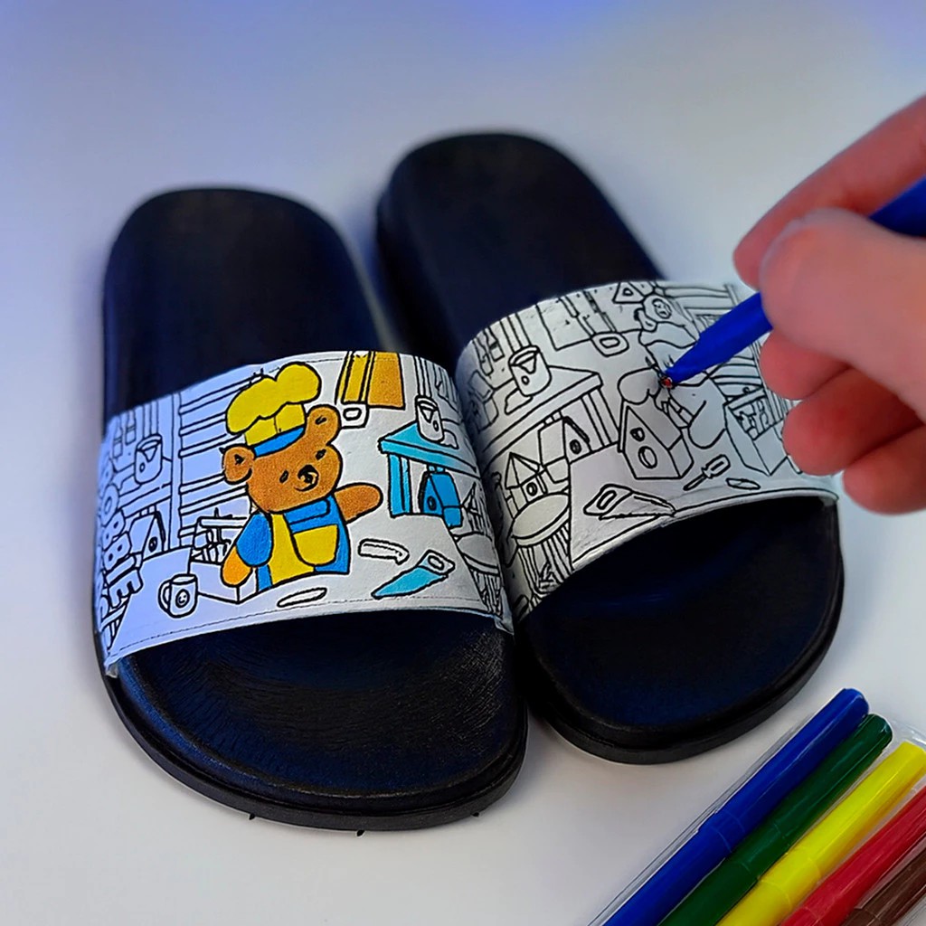 Chinelo Slide para Colorir com Canetinhas