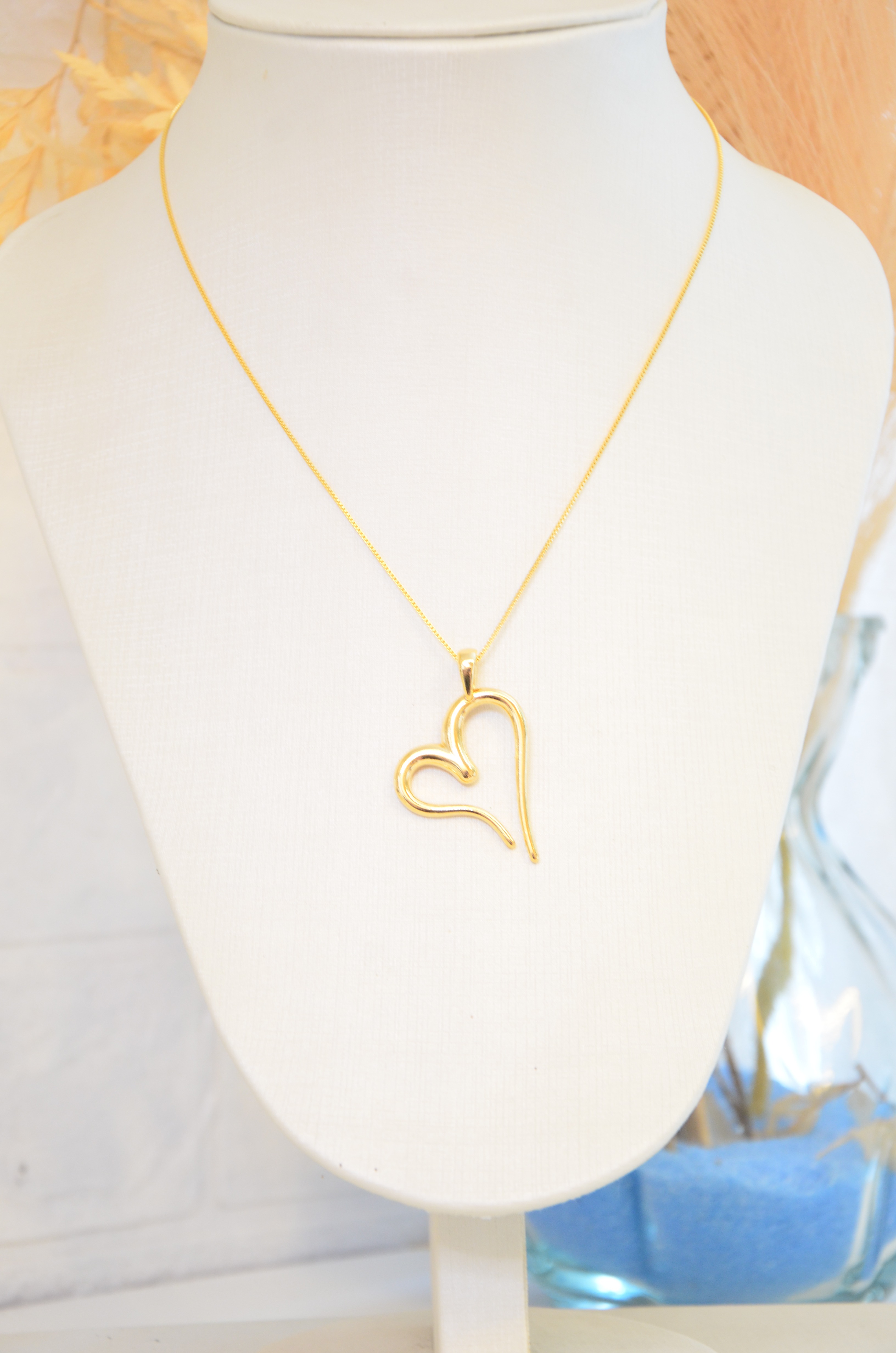 Colar coração vazado grande