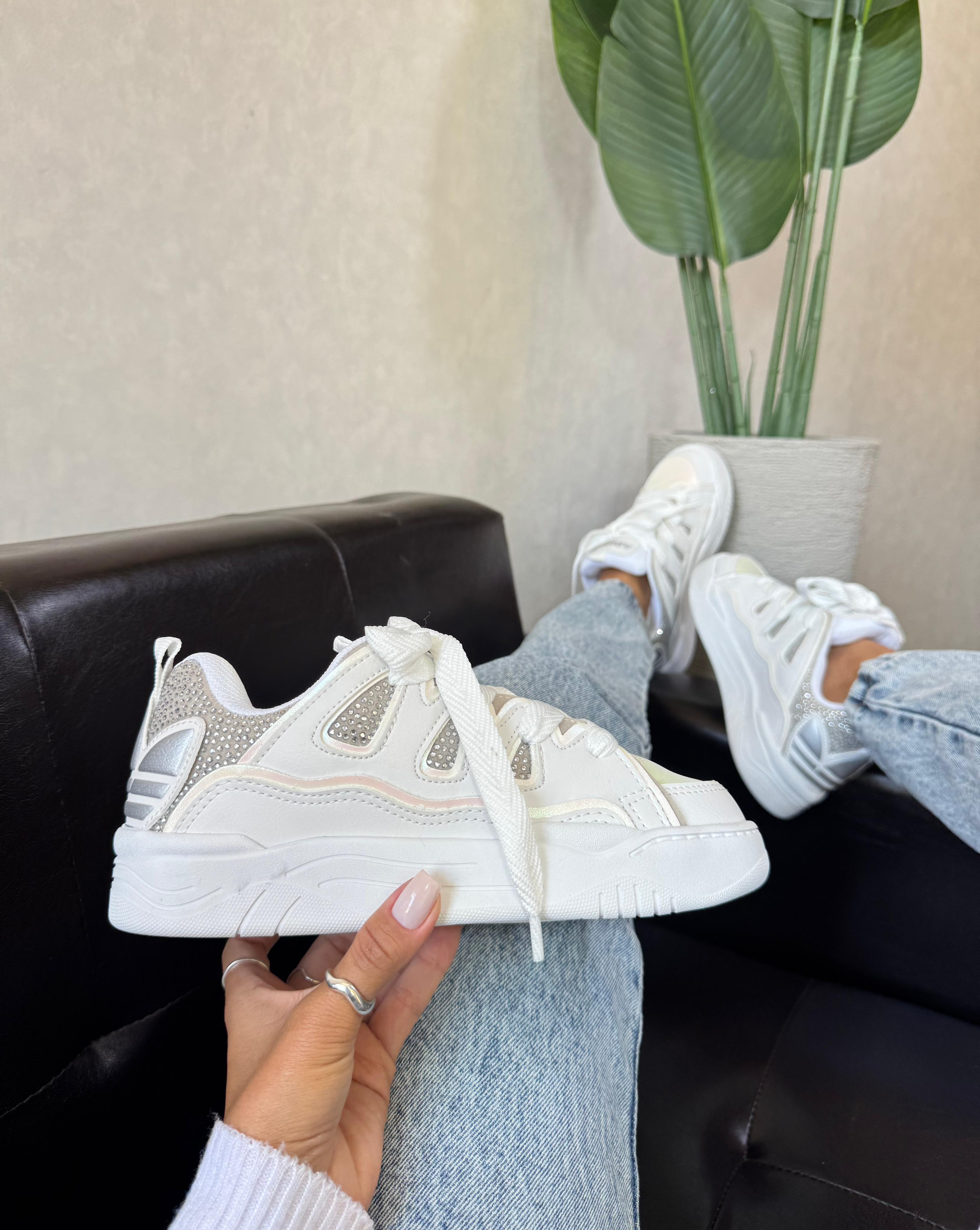 Adidas Oziris Pedraria/branco   Tênis Casual Feminino Leve, Confortável e Estiloso