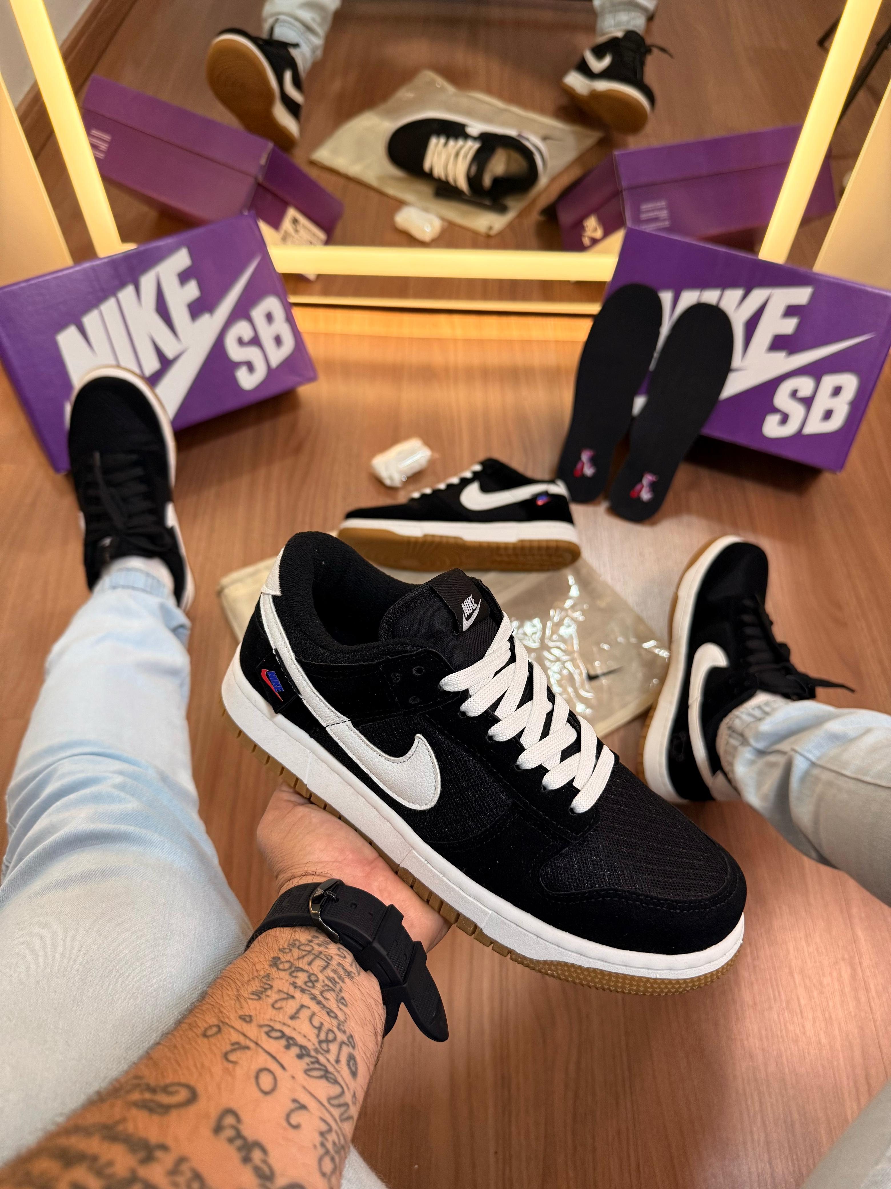 Nike Dunk Teddy Bear Preto/Branco   Sneaker Masculino Confortável e Estiloso Edição Limitada