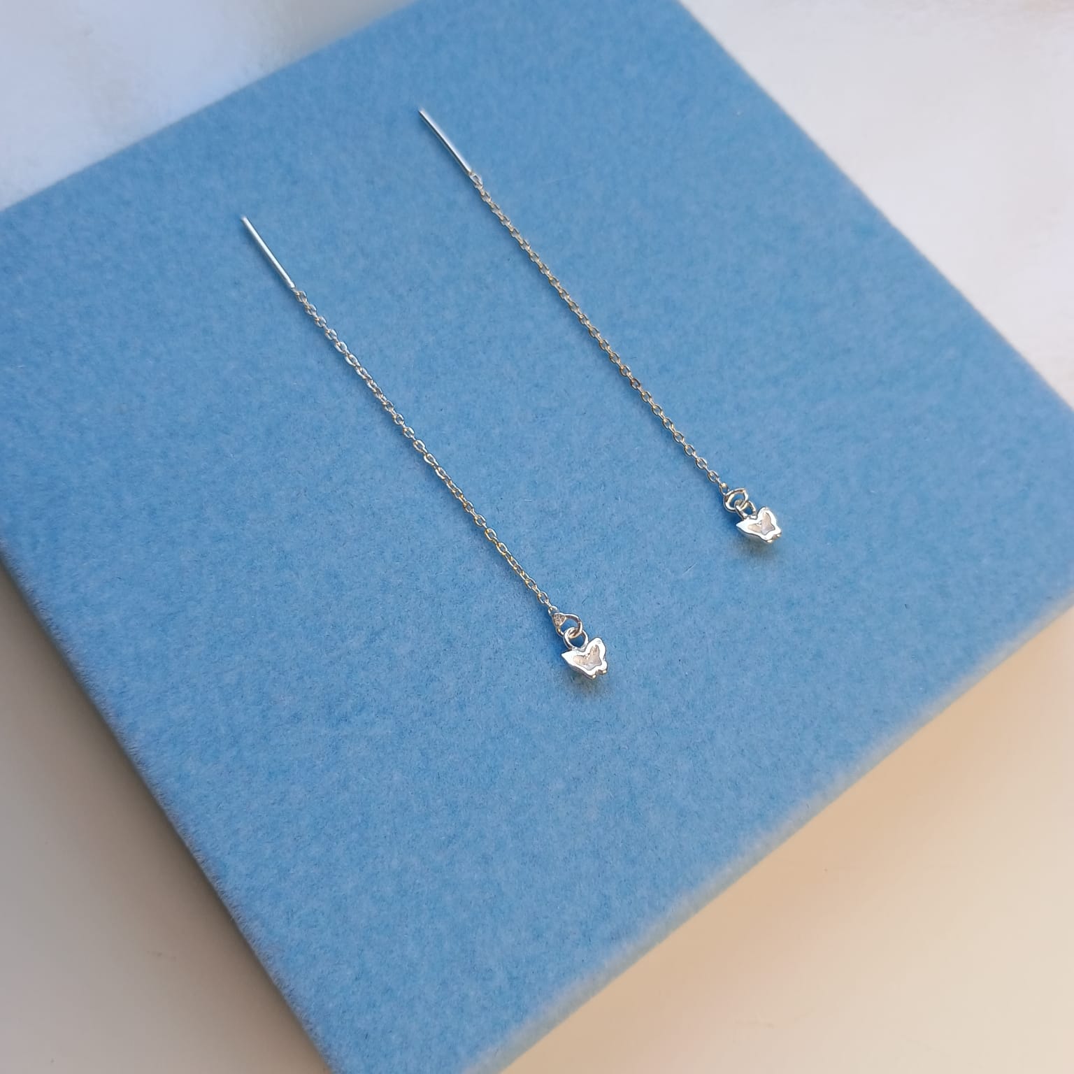 Brinco Corrente Com Pingente Borboleta em Prata 925