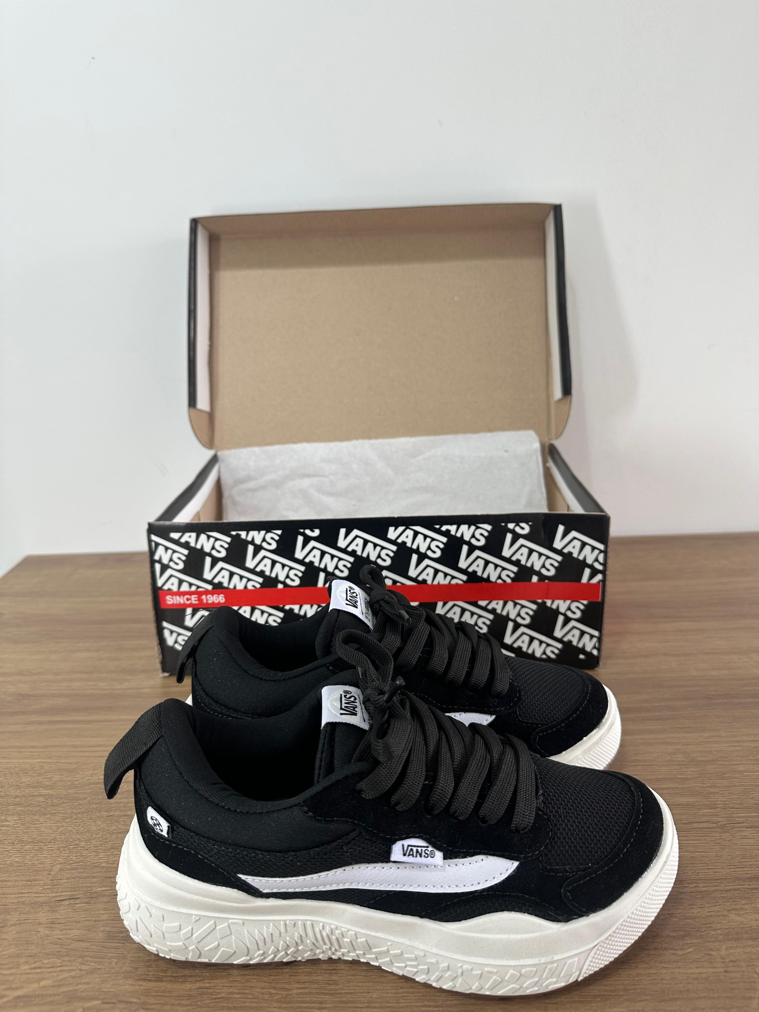 Tênis Ultrarange Neo Vr3 Digital Dementia Black White