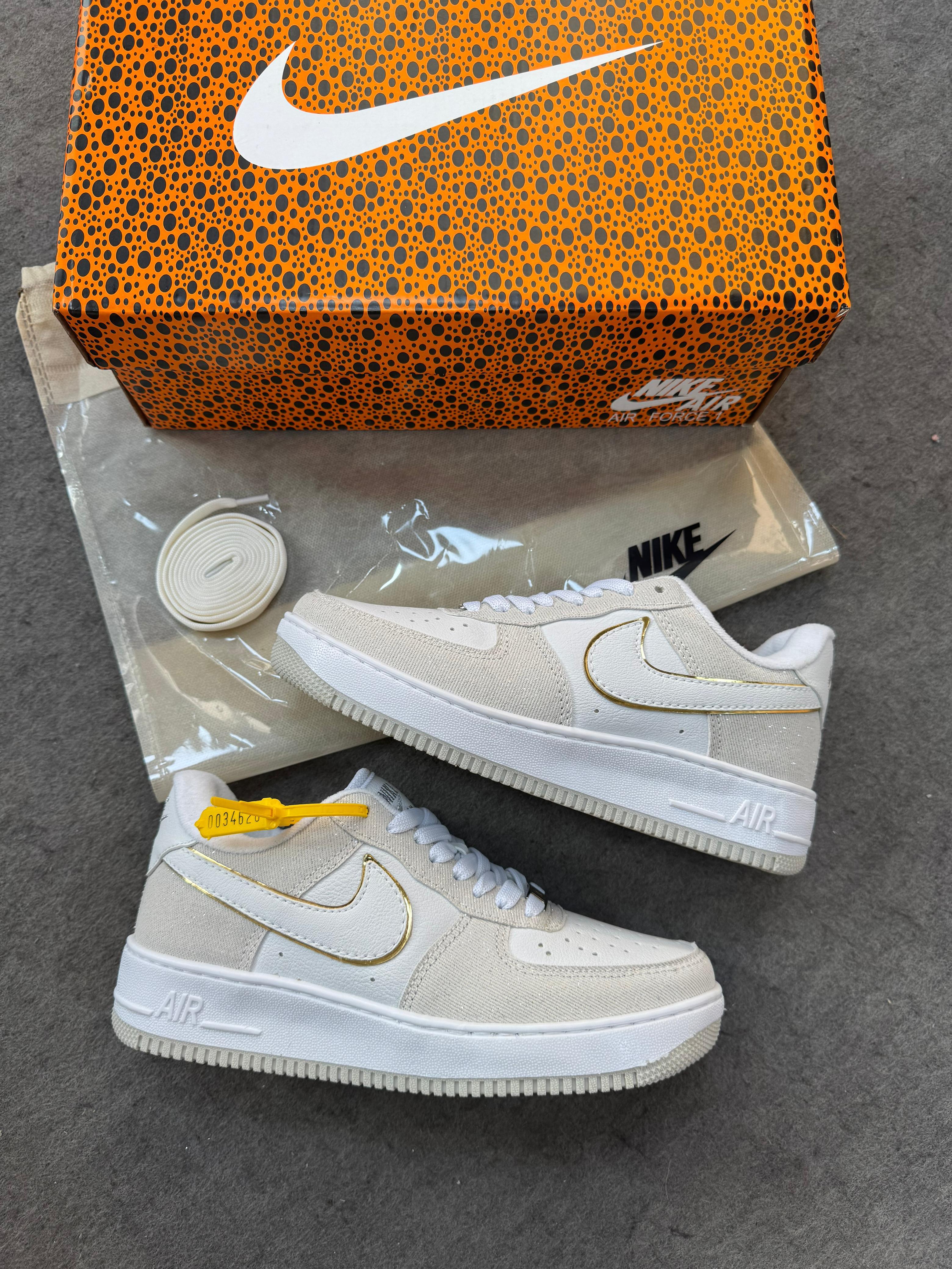 TÊNIS AIR FORCE 1 Gliter Dourado