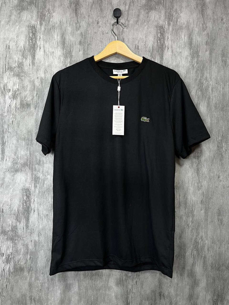 CAMISETA LACOSTE PRETA BÁSICA