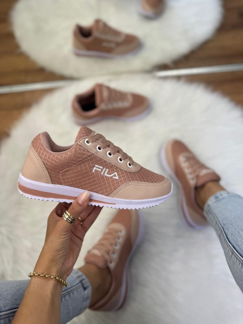 Tênis Fila Smach Feminino | Conforto e Estilo na Viwear Conceito