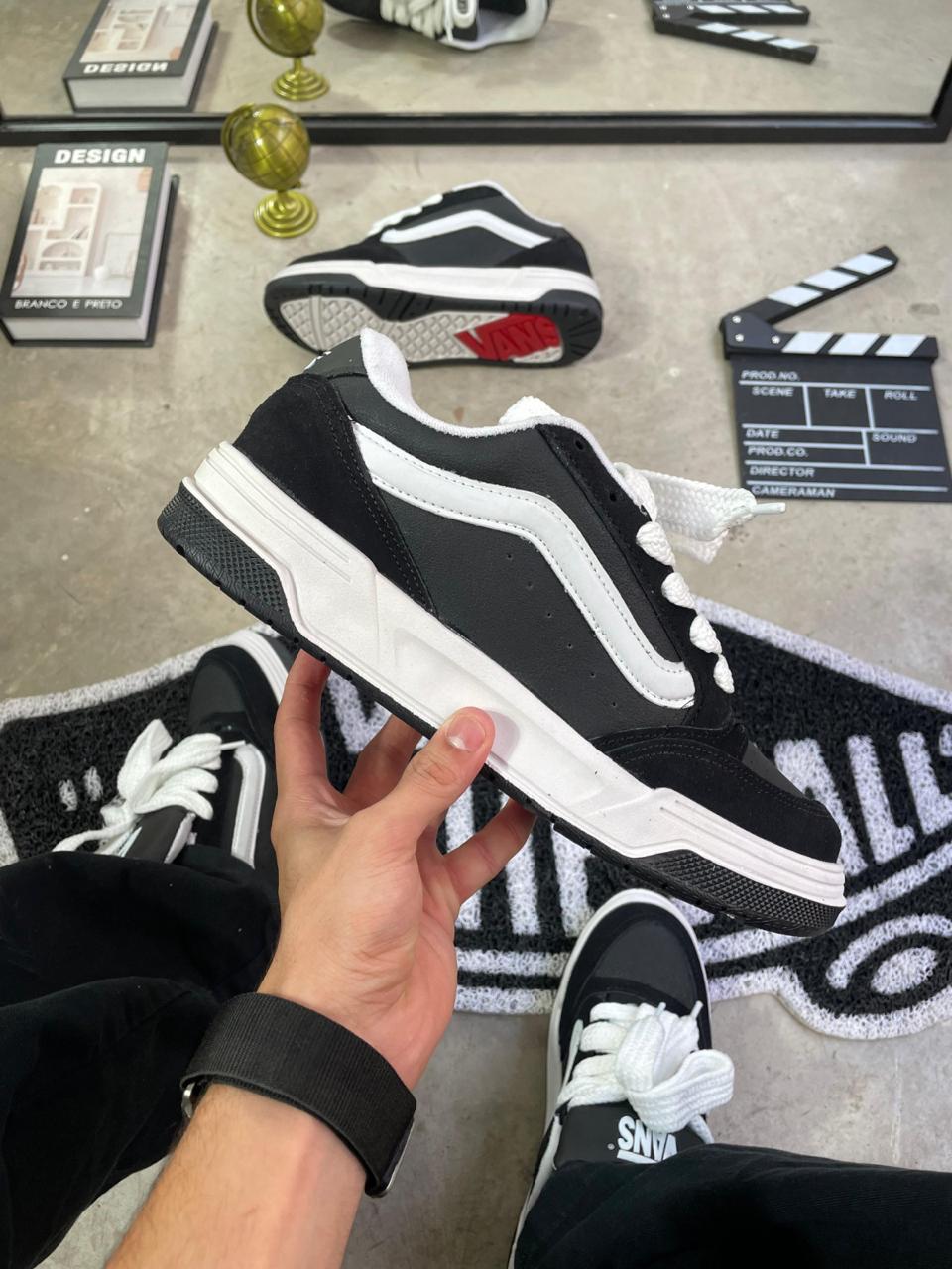 TÊNIS VANS HYLANE Preto Branco