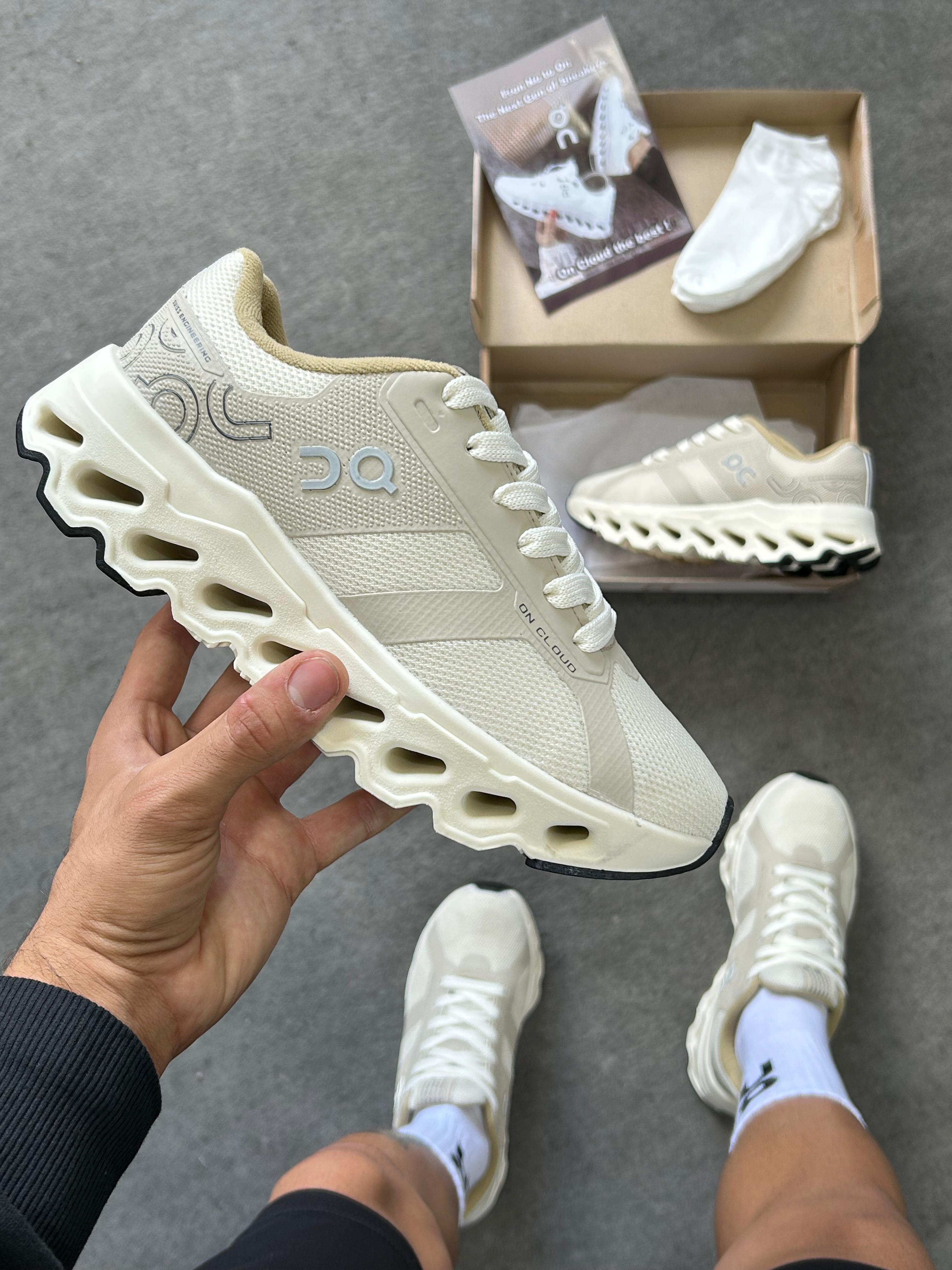 TÊNIS ON CLOUD Creme