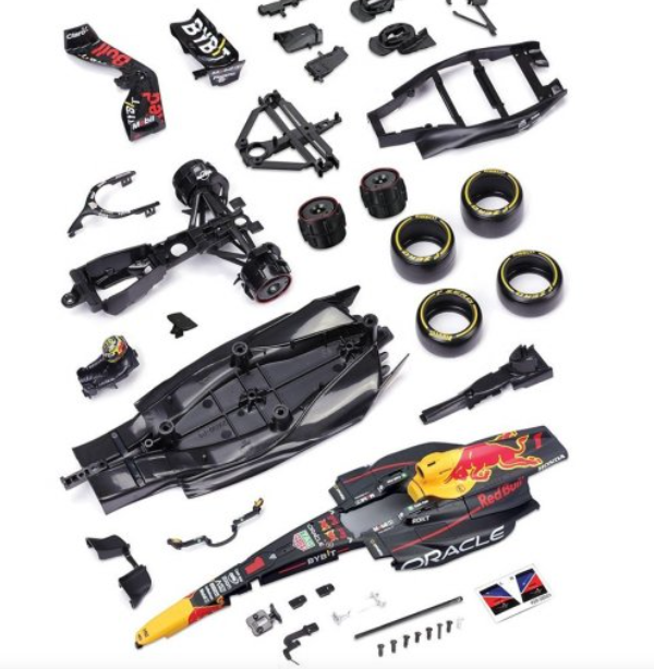 Kit de Montar Miniatura Fórmula 1 Red Bull Racing RB19 - #1 Max Verstappen - Winner Abu Dhabi GP (2023) - 1:24 - Burago