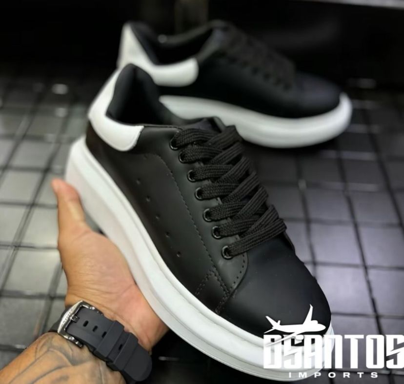 Alexander Mcqueen Preto