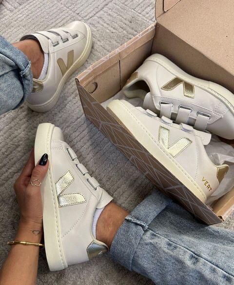 Tênis Feminino Velcro