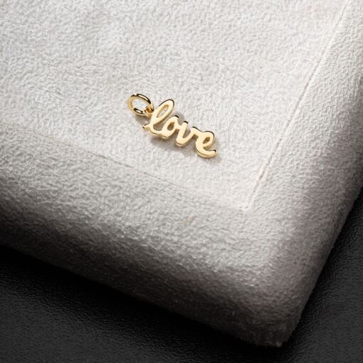 Pingente escrito Love Charmezinho