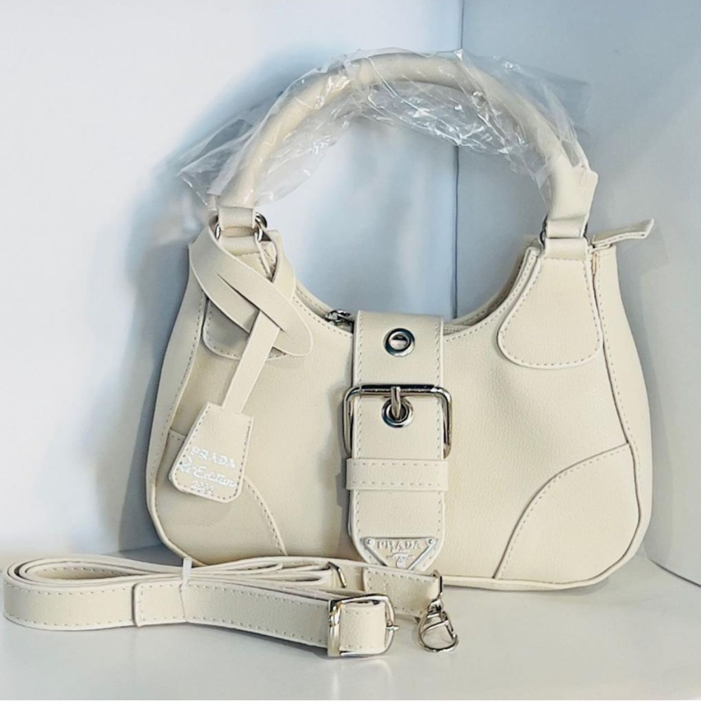 Prada Mini Buckle de Couro