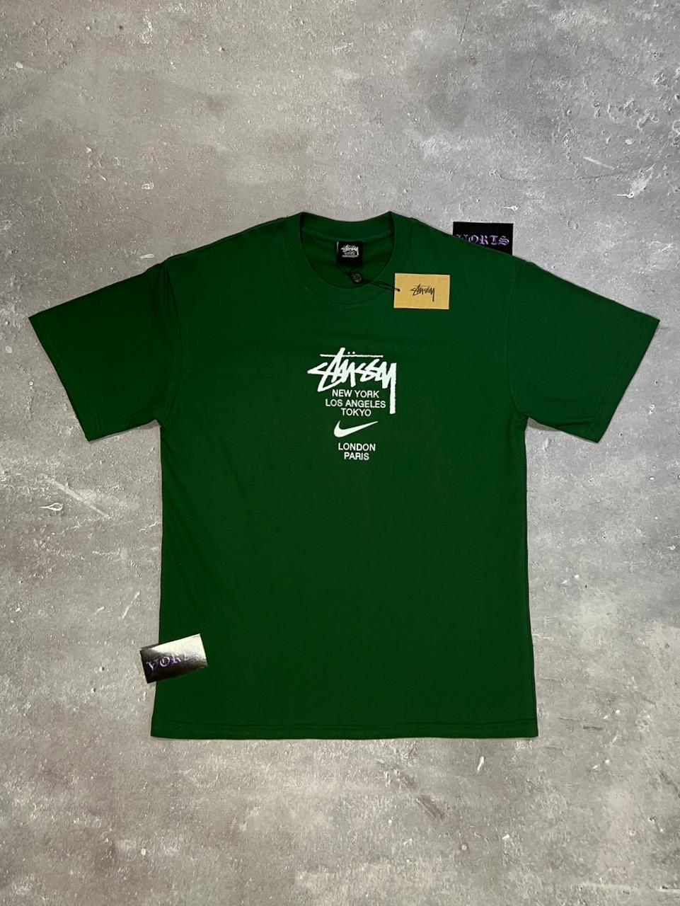 CAMISETA STUSSY X NIKE - (Serve tam GG)