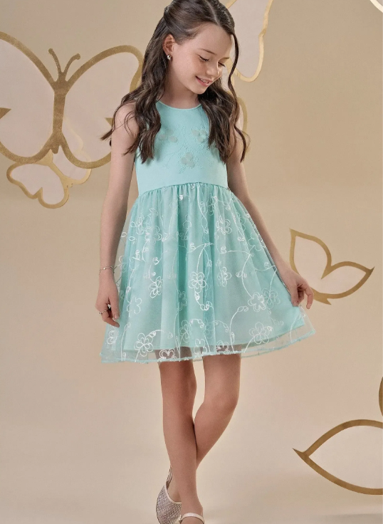 Vestido verde menta tule bordado