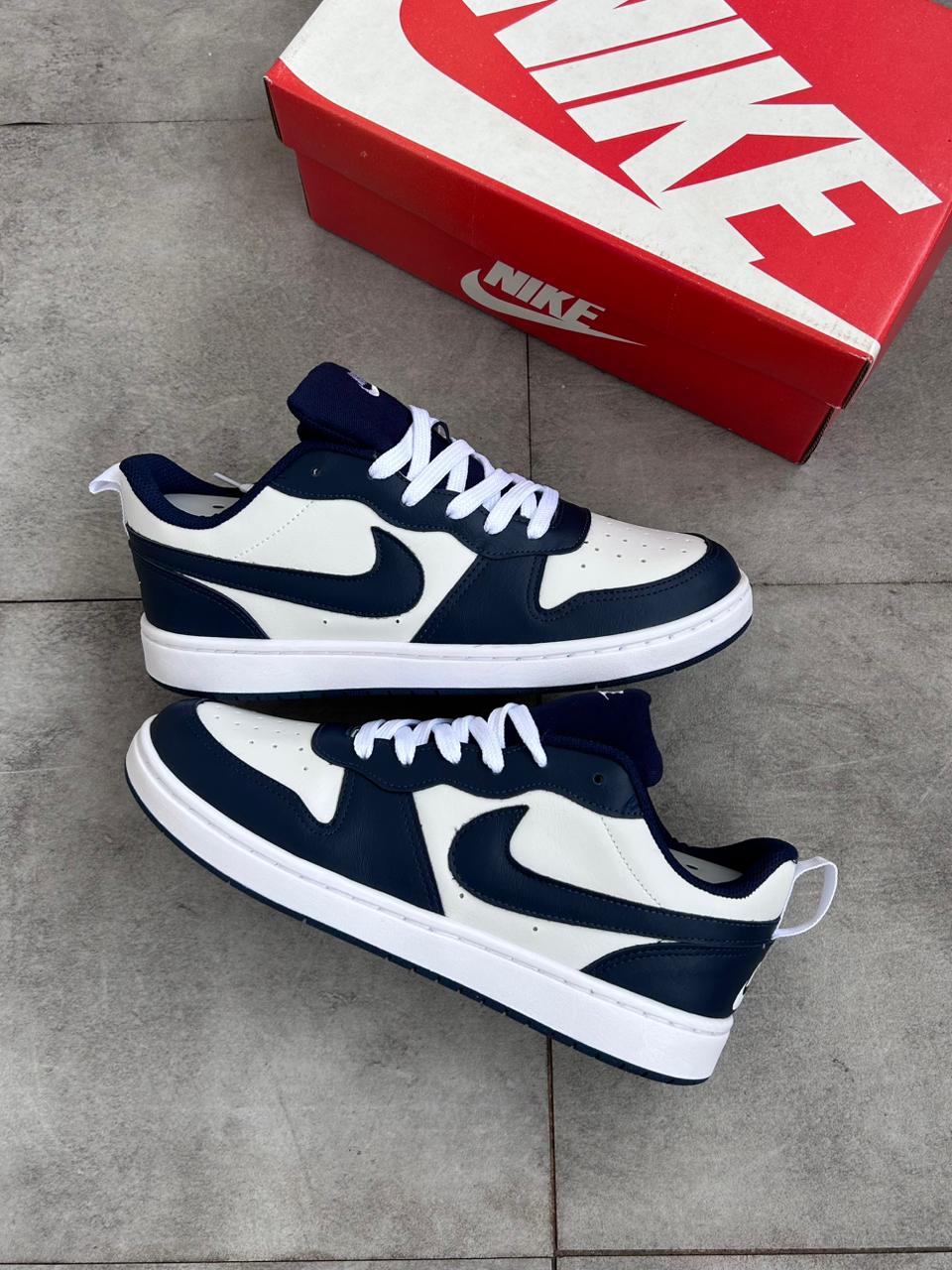 Tênis Nike Court Borough Low Azul Marinho e Branco