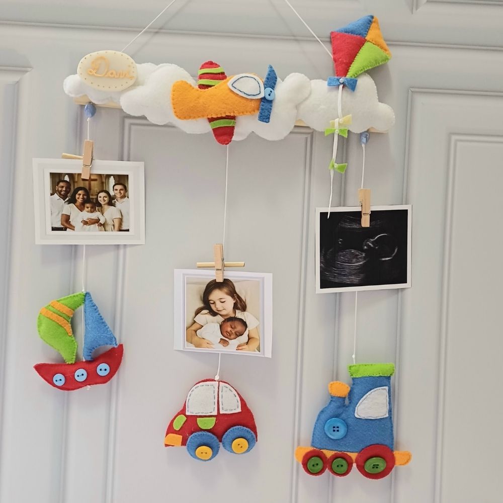 Móbile Porta-Foto Flutuante Brinquedos