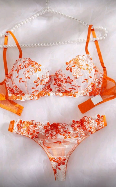 Conjunto sutiã com calcinha a colchoado com aro