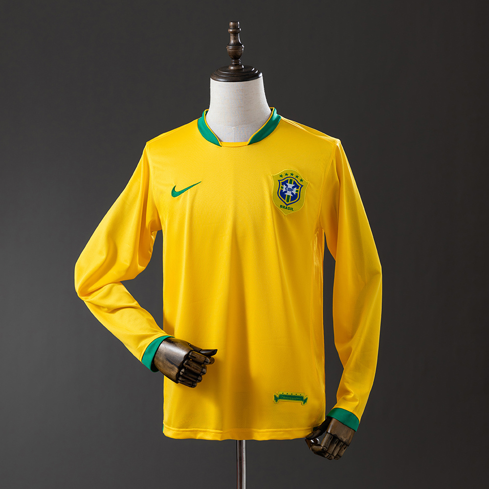 Camisa Brasil Retrô Manga Longa I 2006