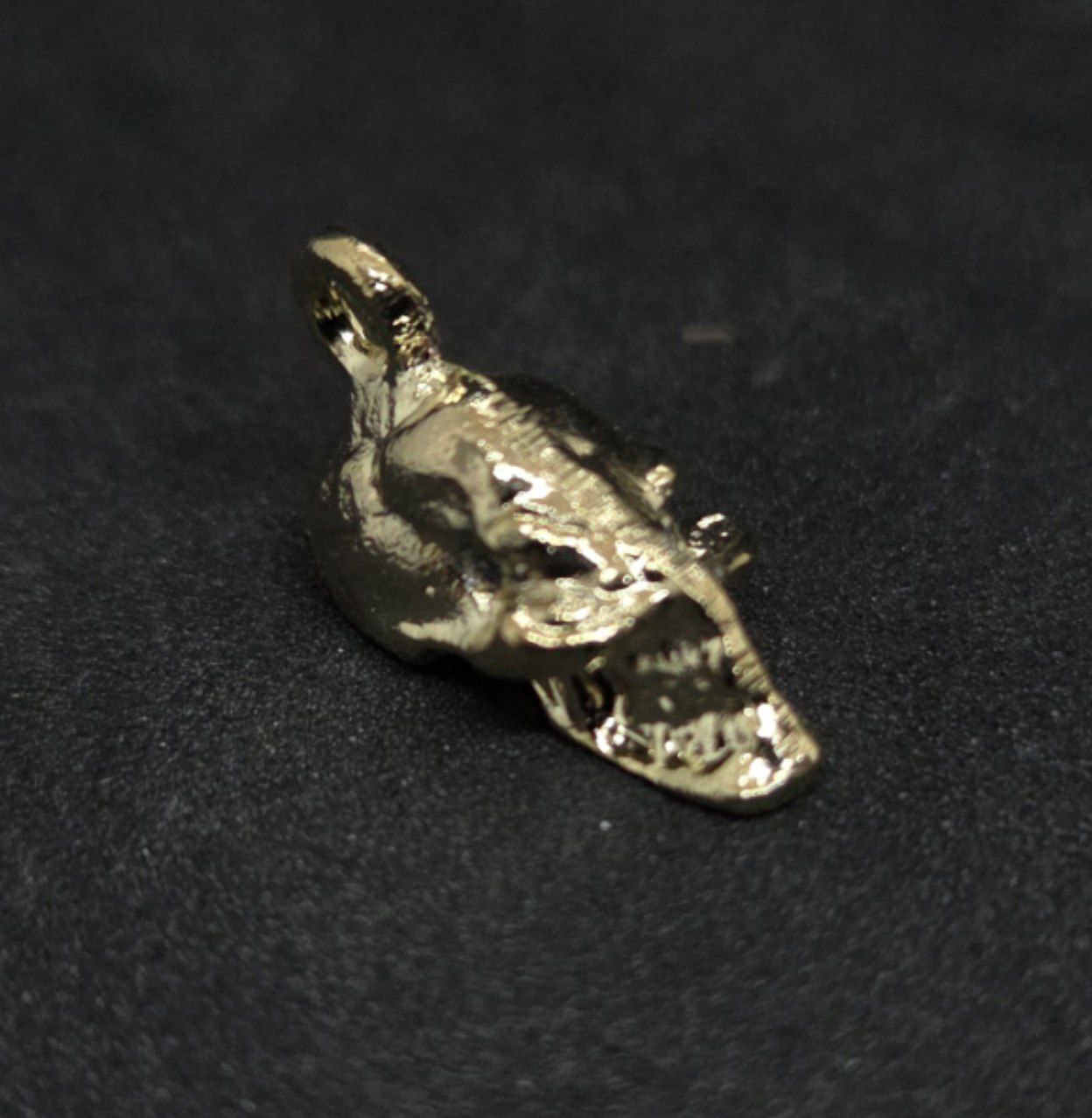 Miniatura Pingente Caveira Dourado Pequeno