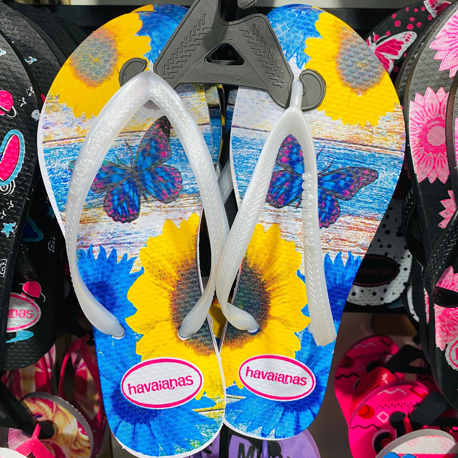 KIT 5 PARES CHINELO FEMININO ADULTO ESTAMPAS SORTIDAS