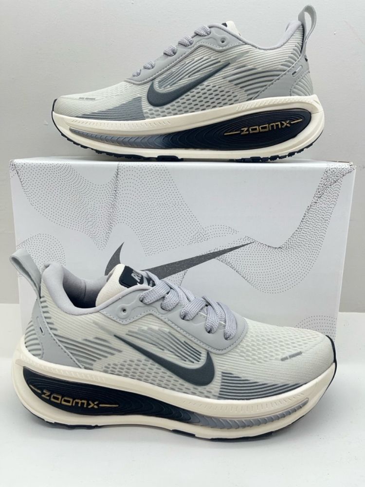 Nike ZoomX Vomero Cinza