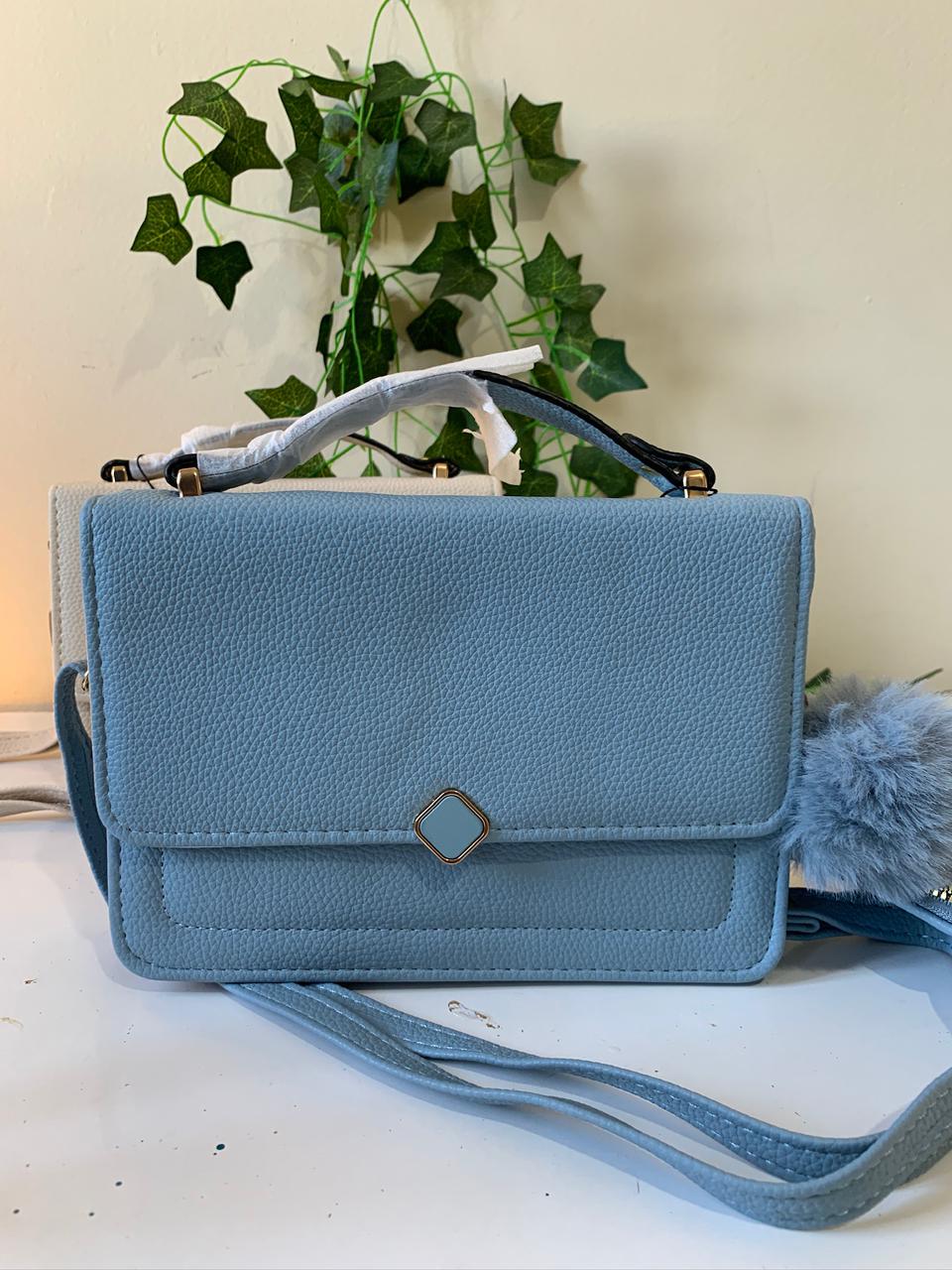 Bolsa Transversal com Chaveiro e Carteira