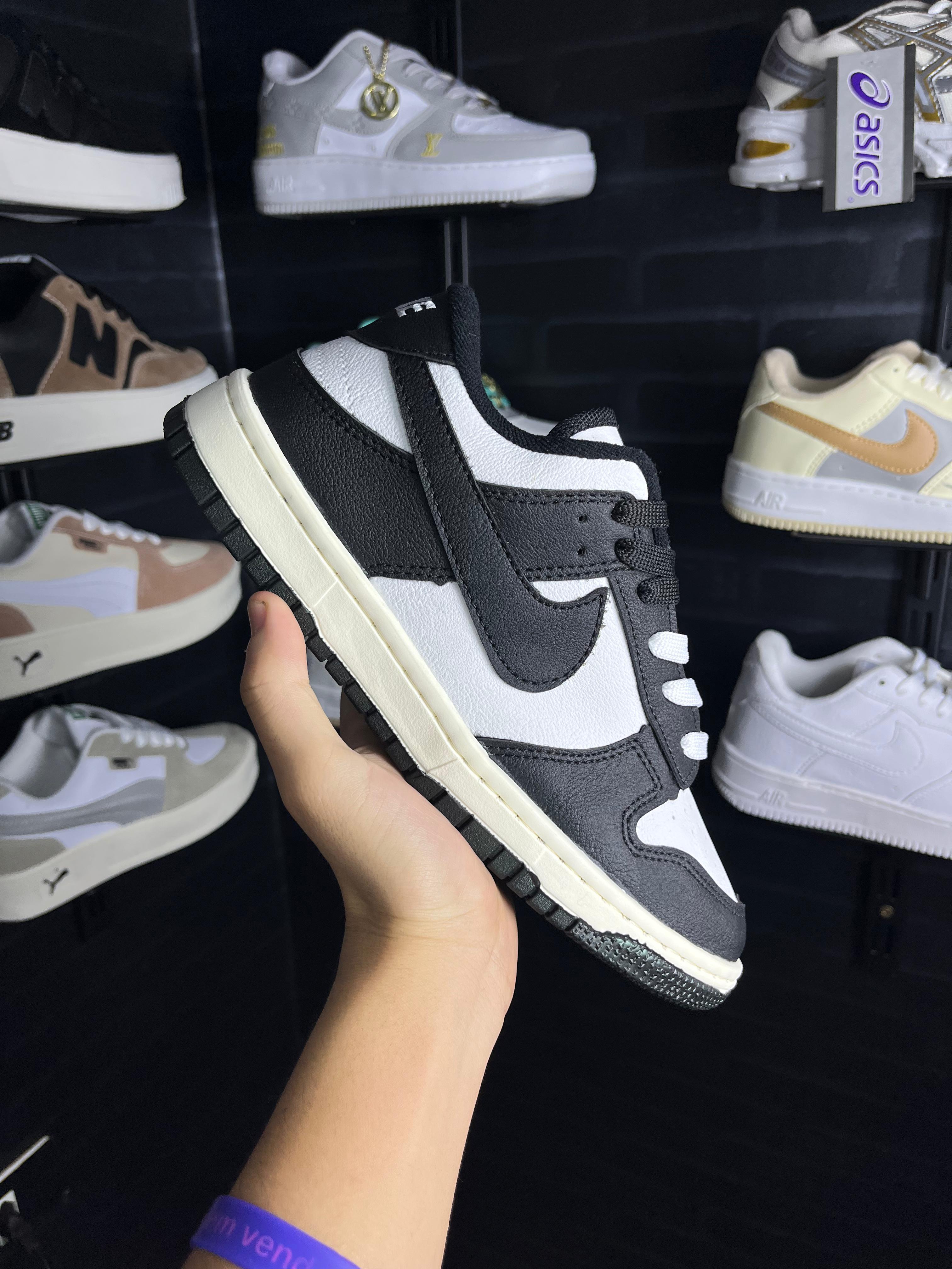 Nike Dunk Panda