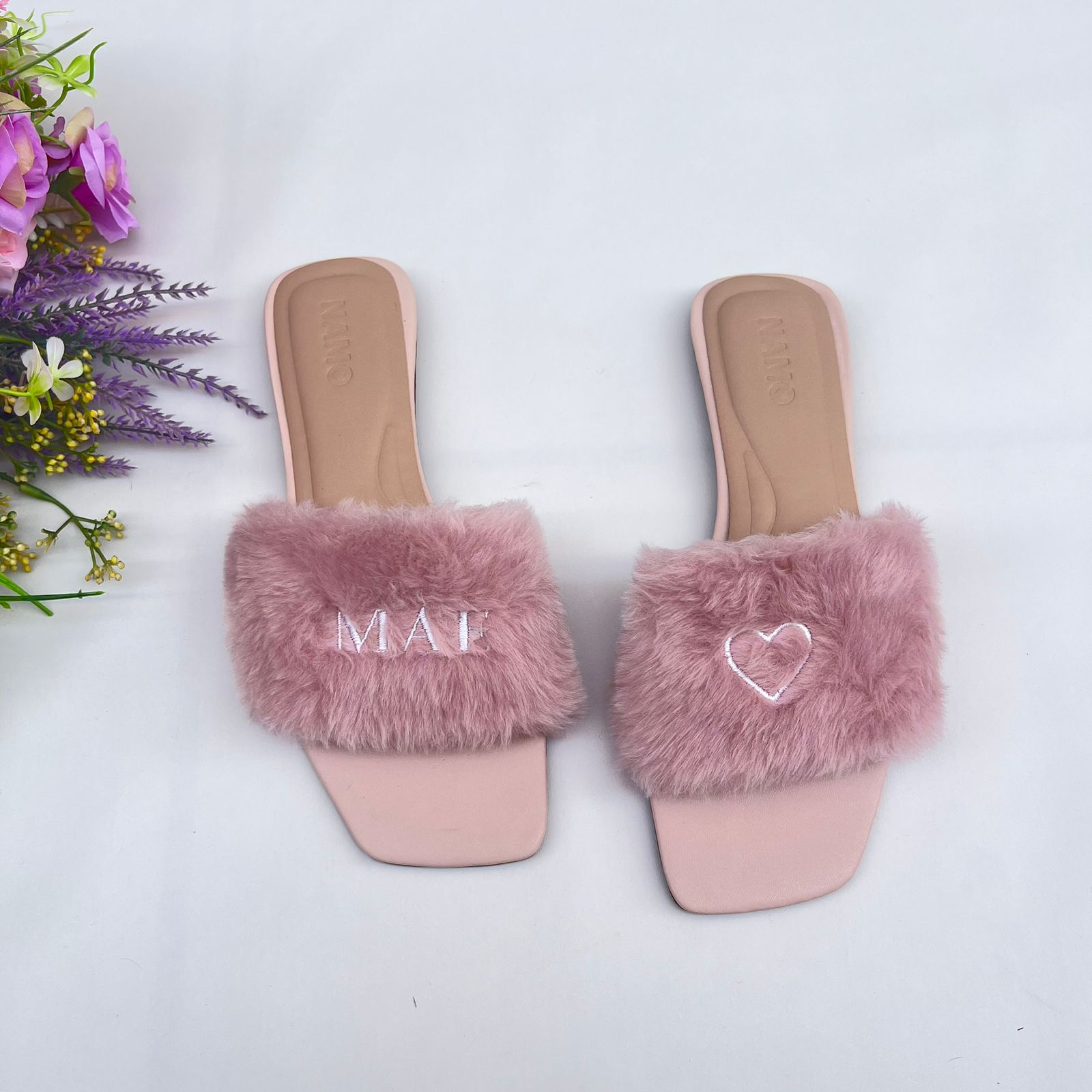 Rasteira Pantufa Personalizada Mãe - Com Coração e Bordado Delicado