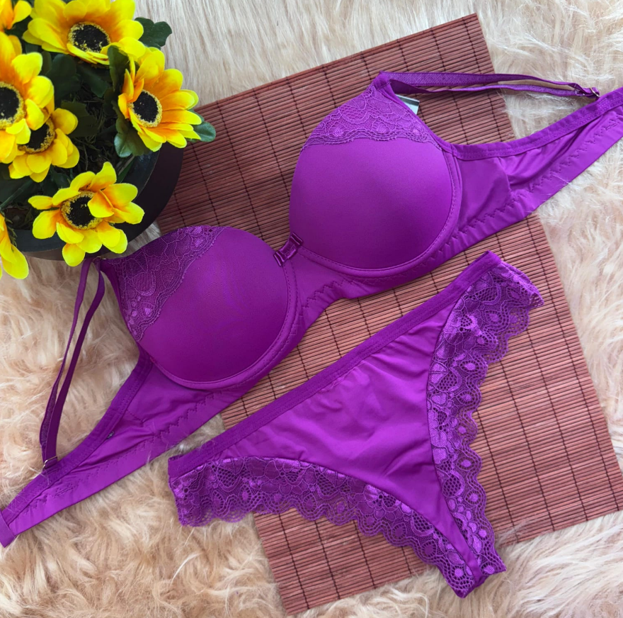 Conjunto de lingerie luxo com renda elastano fio duplo cor Rosa choque.