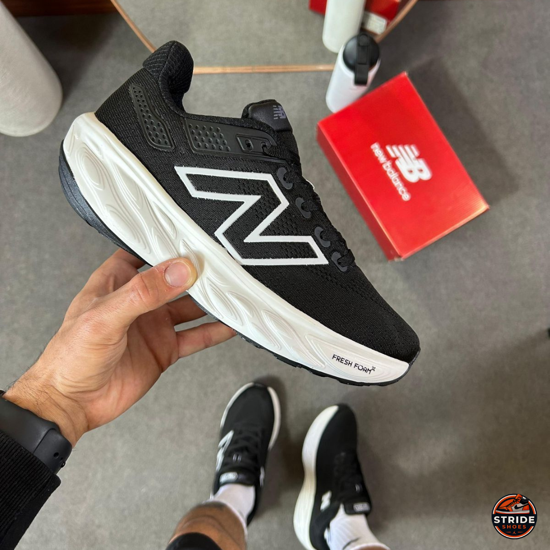 Tênis New Balance 1080 Fresh Foam - Preto/Branco
