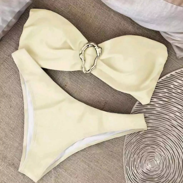 Conjunto de Biquini Praia Feminino com Decote Tomara Que Caia, Decoração Metálica