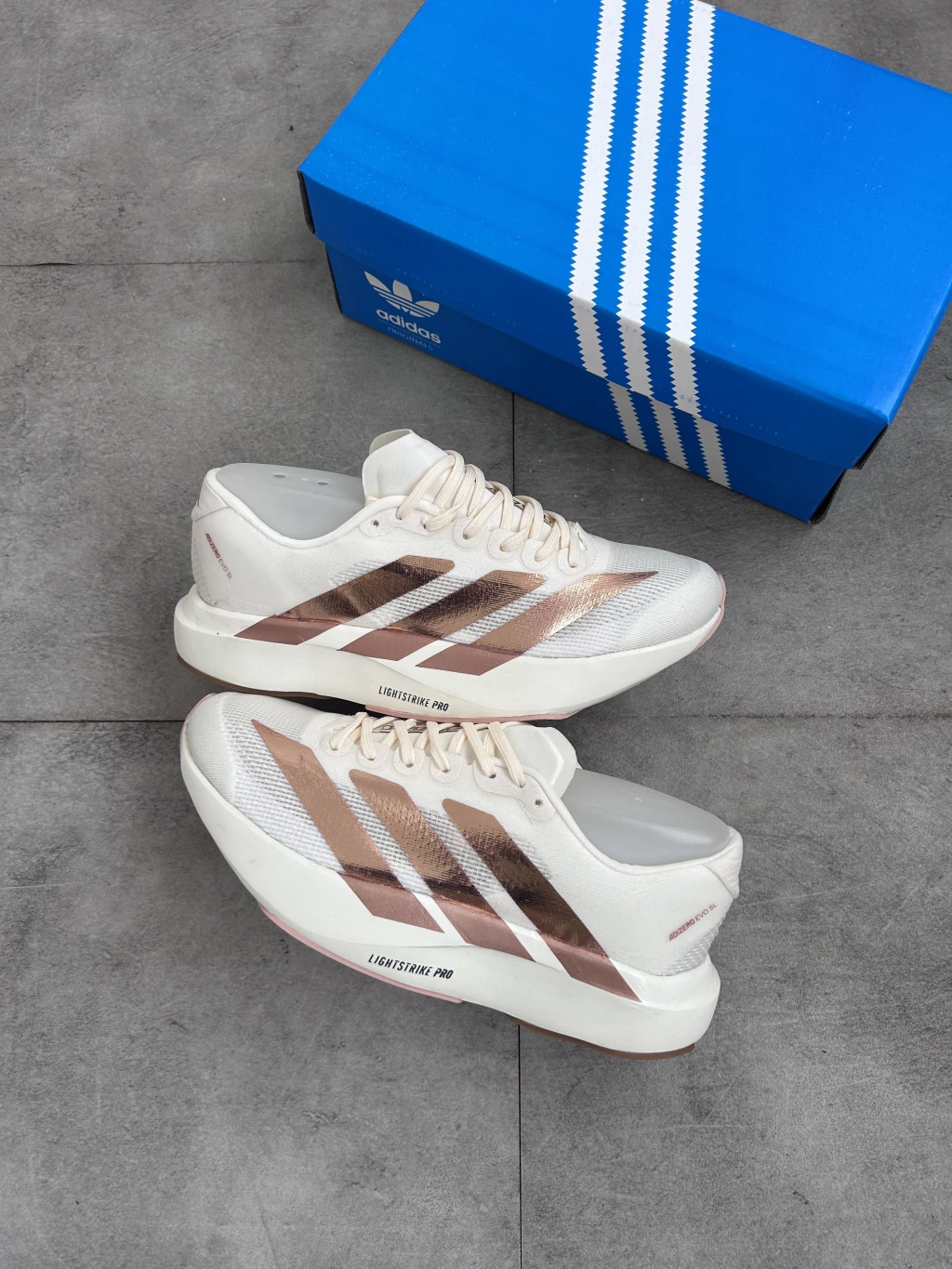 ADIDAS ADIZERO