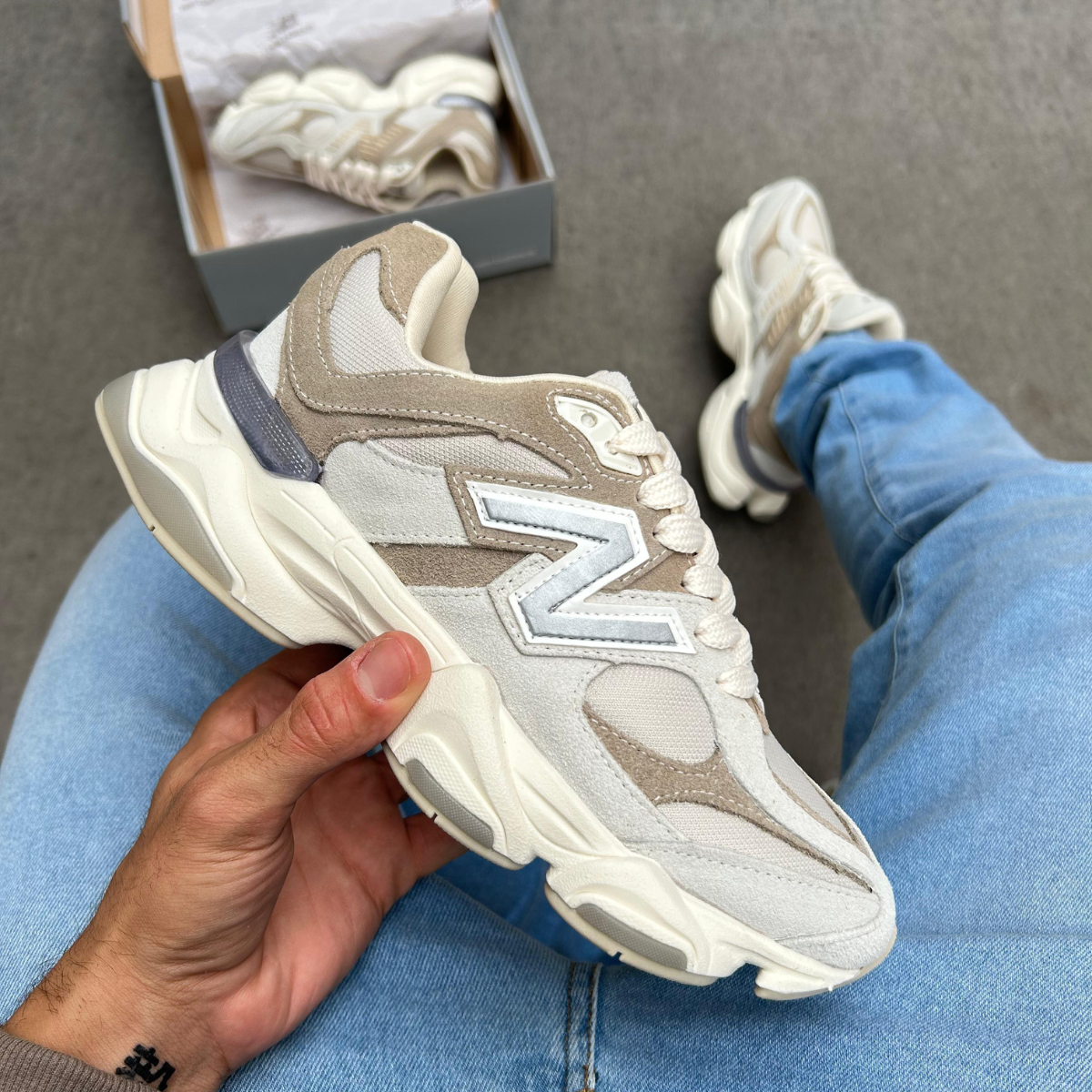 New Balance 9060 - Taupe