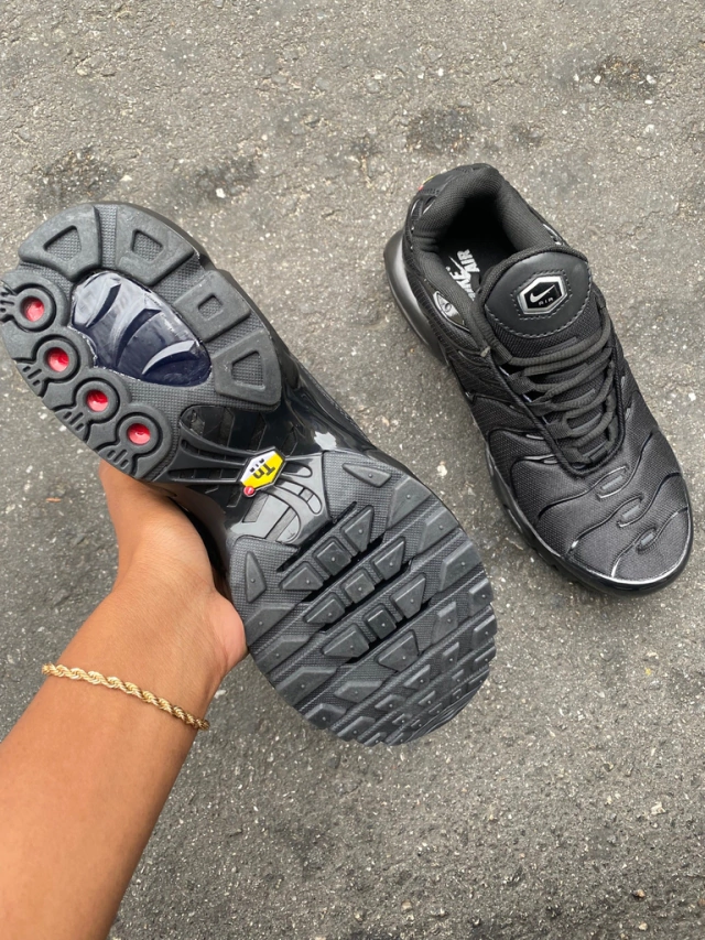 Air Max TN Plus Preto