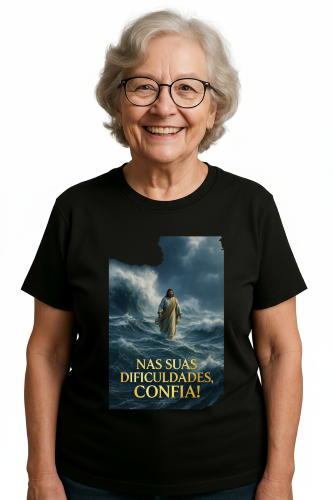 Camiseta Tradicional, Gola Redonda, Casual com Estampa Confia em Jesus
