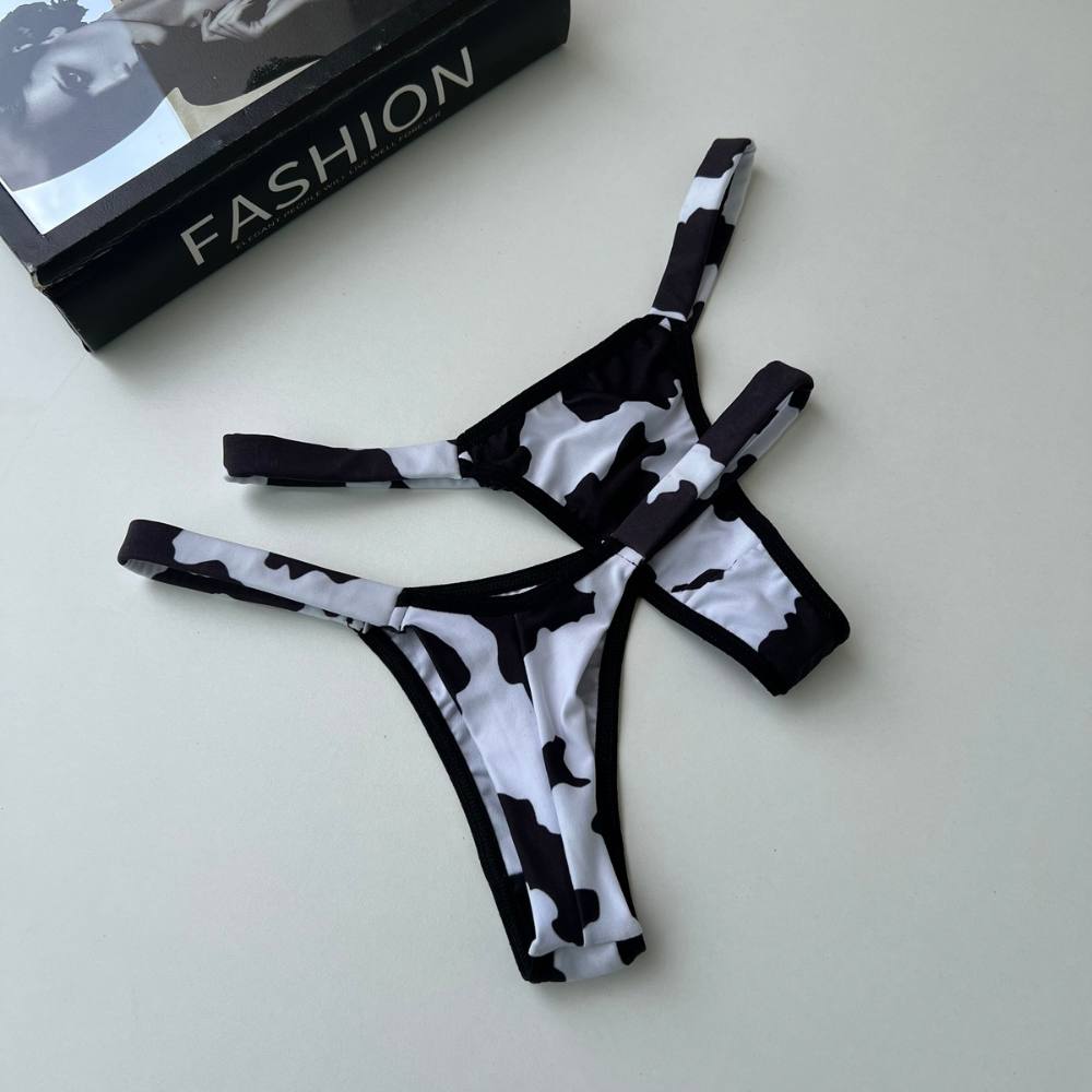 Calcinha Isabella Estampada vaquinha preto