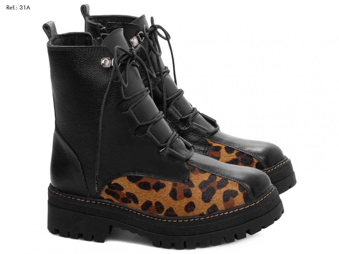 31A - BOTA COTURNO SOLA TRATORADA COURO