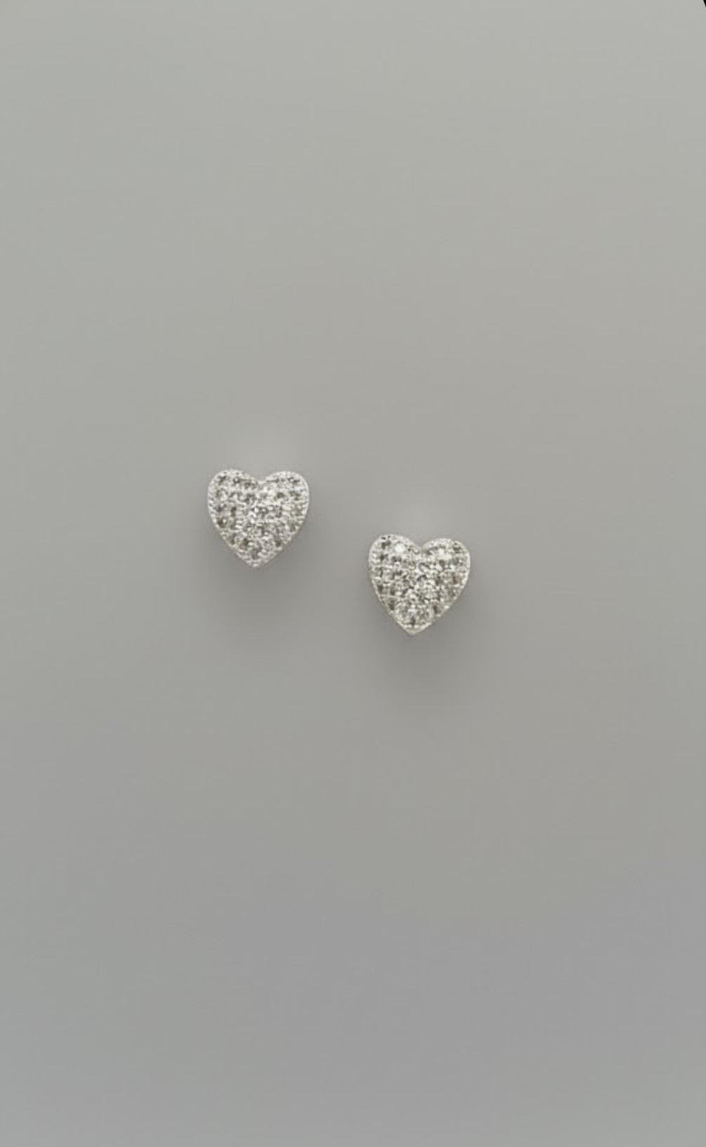 Brinco Coração Cravejado Zircônia Banhado em Prata 925